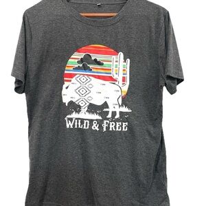Wild and Free Buffalo Graphic T Shirt Medium Gray